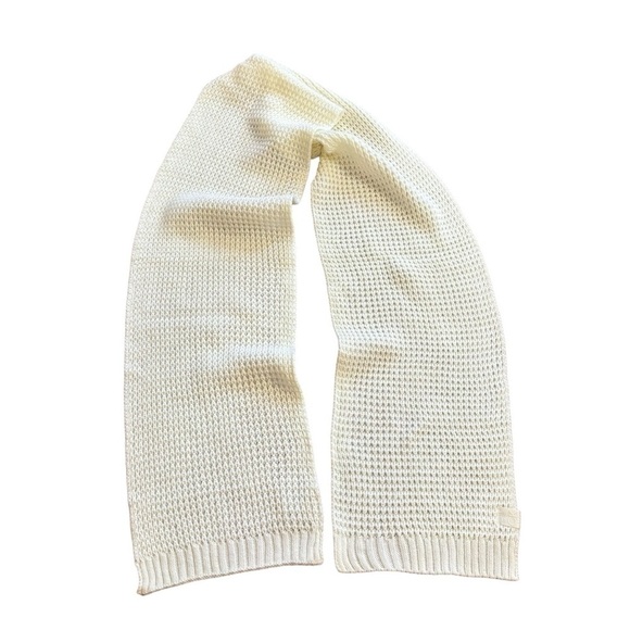 Calvin Klein White Knit Scarf OSFA Cozy Casual Winter Warm Feminine Holiday Gift - Picture 2 of 8